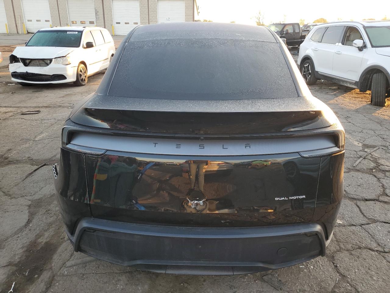 2026 Tesla Model Y VIN: 7SAYGDEE9TF435960 Lot: 84445475