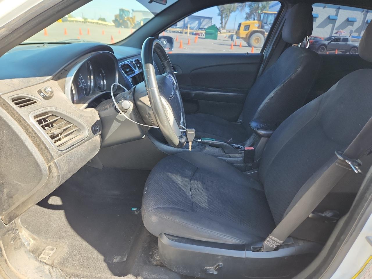 2014 Chrysler 200 Touring VIN: 1C3CCBBG6EN105974 Lot: 80396935