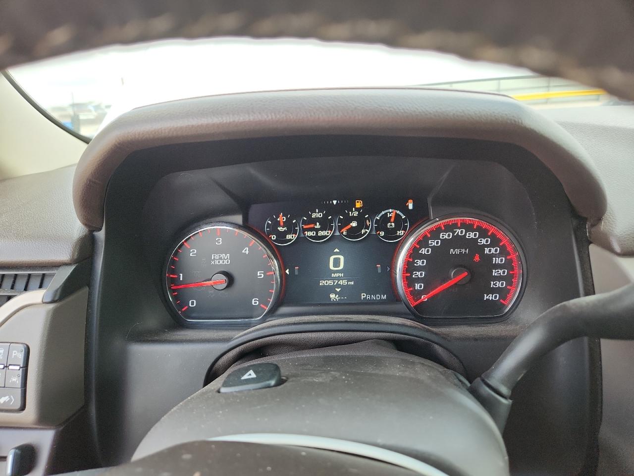 2016 GMC Yukon Xl Denali VIN: 1GKS2HKJ2GR123669 Lot: 82123235