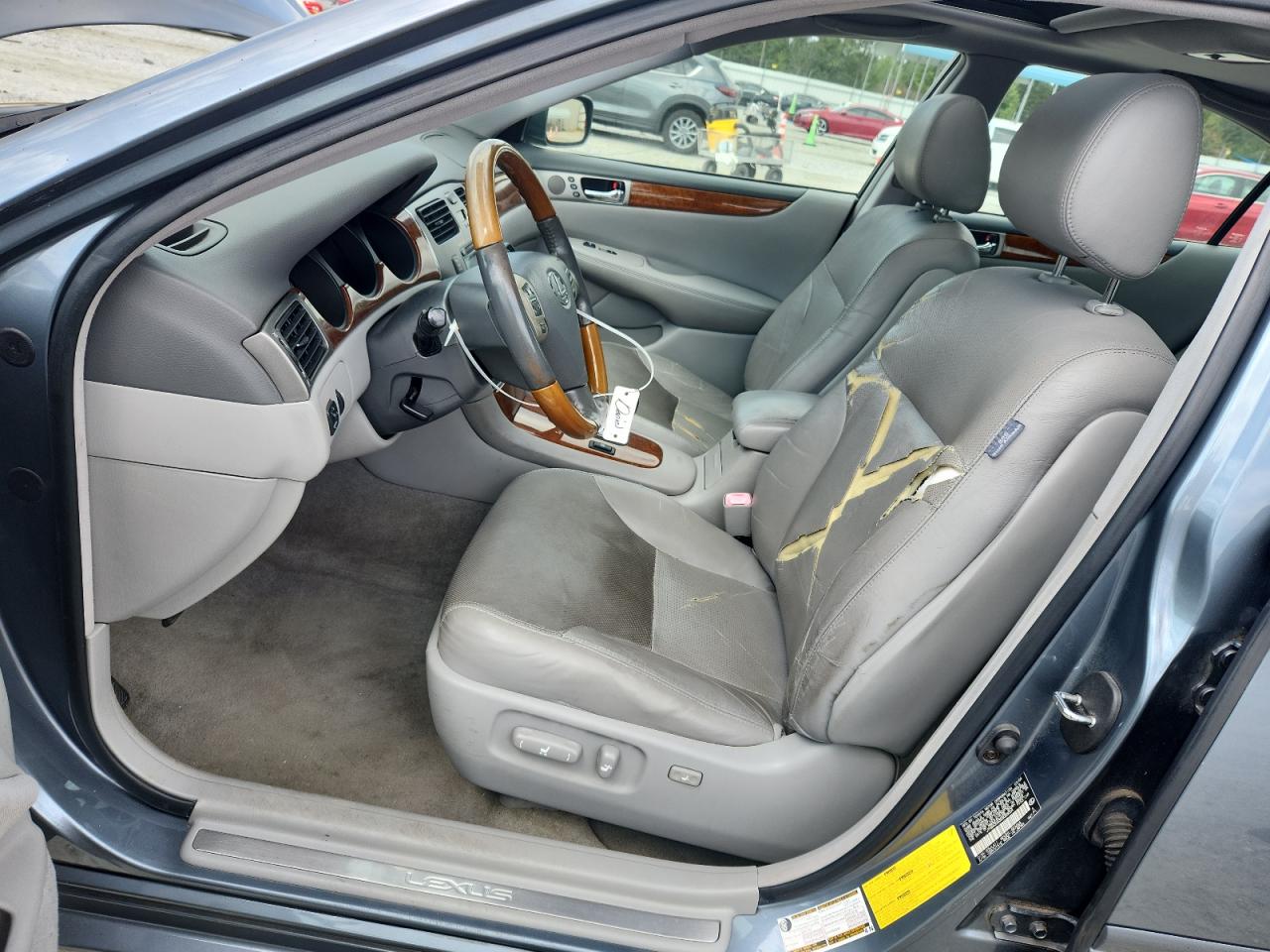 2005 Lexus Es 330 VIN: JTHBA30G355058004 Lot: 71646435