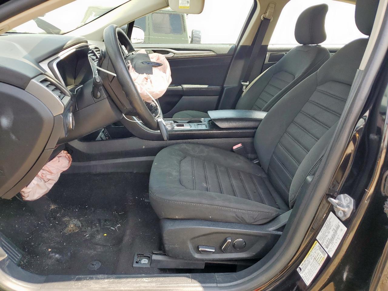 2019 Ford Fusion Se VIN: 3FA6P0HD5KR245401 Lot: 71482395