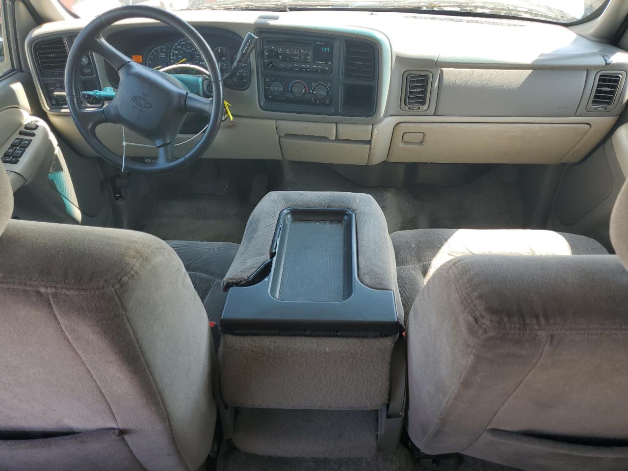 2001 Chevrolet Suburban C1500 VIN: 3GNEC16TX1G136239 Lot: 71555145