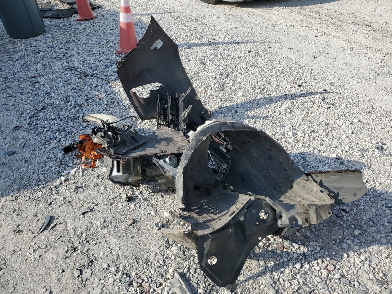 2017 Toyota Highlander Le VIN: 5TDZZRFH3HS227447 Lot: 84757665