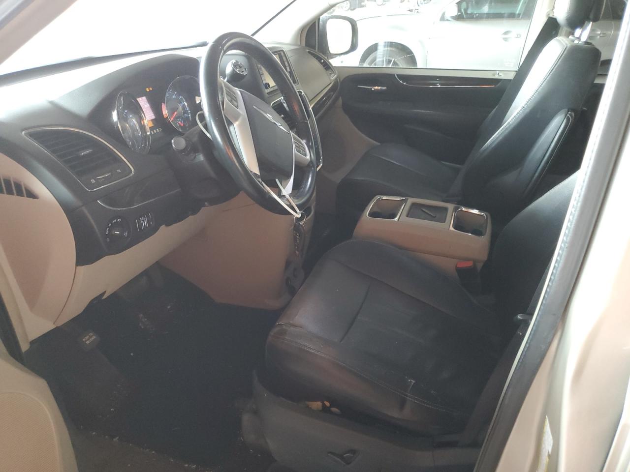 2014 Chrysler Town & Country Touring VIN: 2C4RC1BG7ER273366 Lot: 81345865