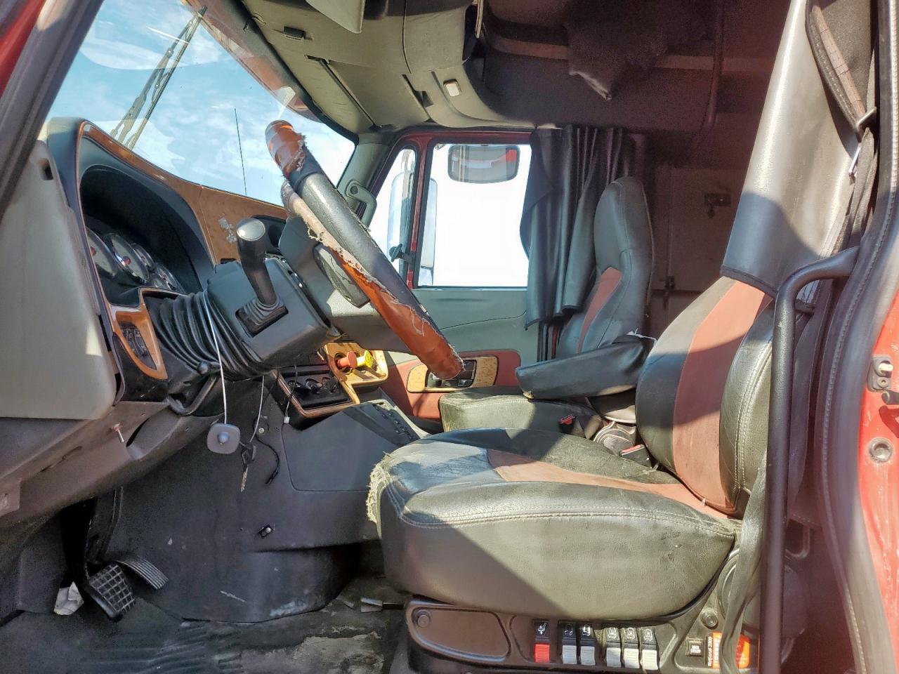 2015 International Prostar Semi Truck VIN: 3HSDJSNR8FN143447 Lot: 82155345