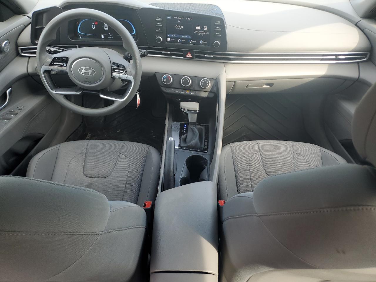 2024 Hyundai Elantra Se VIN: KMHLL4DG2RU726995 Lot: 81477845