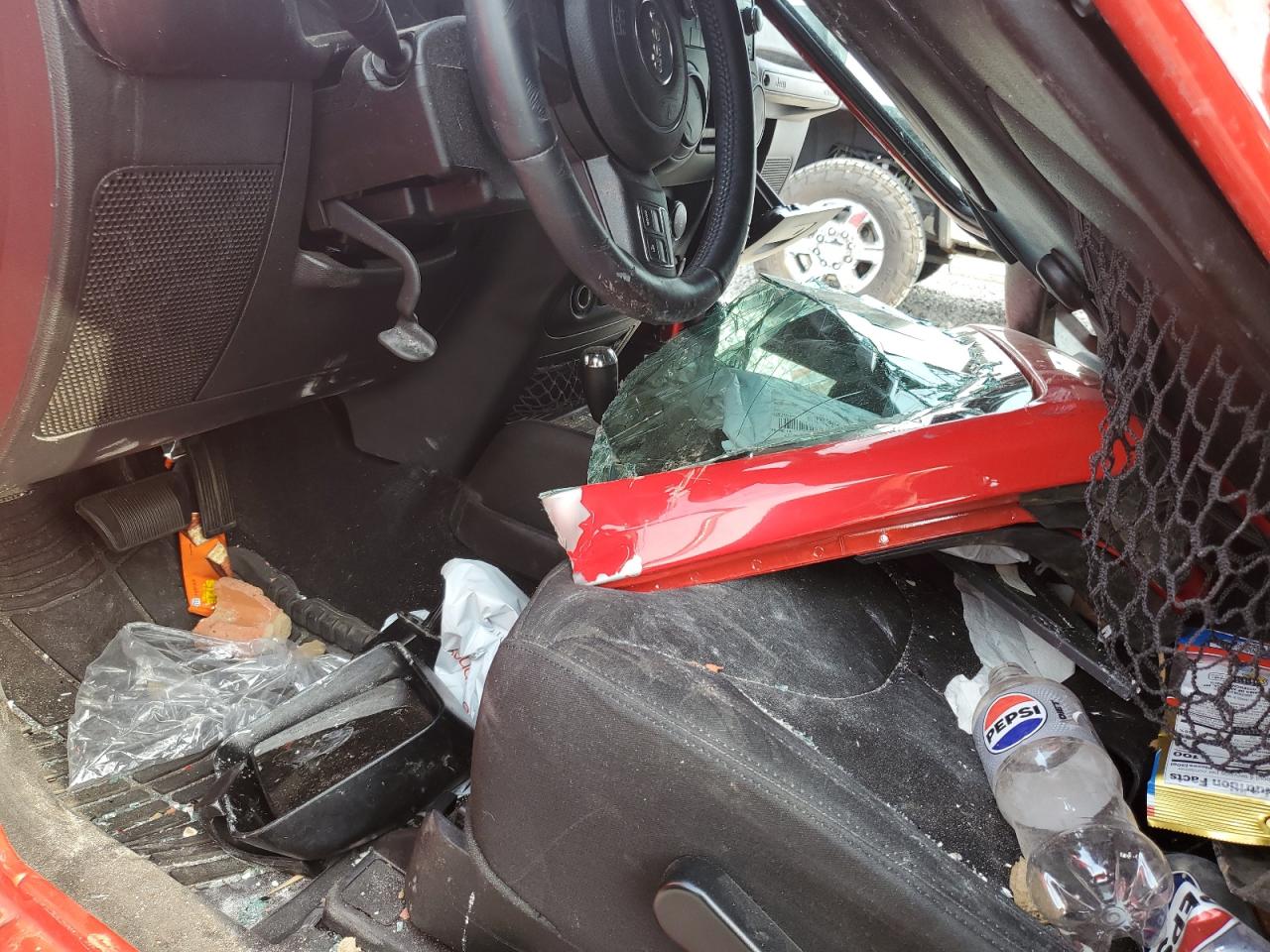 2015 Jeep Wrangler Sport VIN: 1C4AJWAG3FL711005 Lot: 80410485