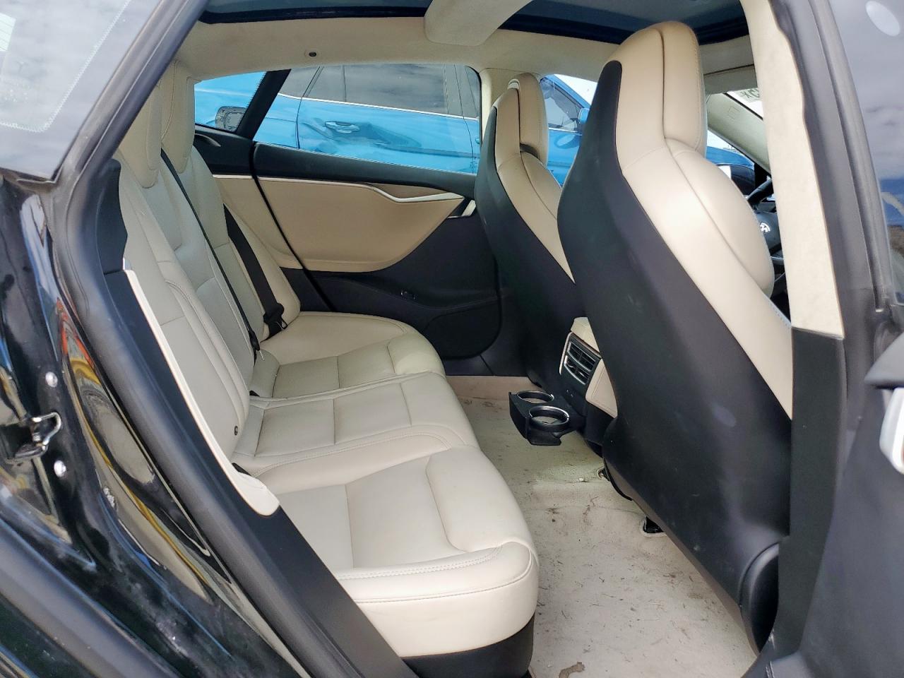 2017 Tesla Model S VIN: 5YJSA1E27HF227883 Lot: 84707605