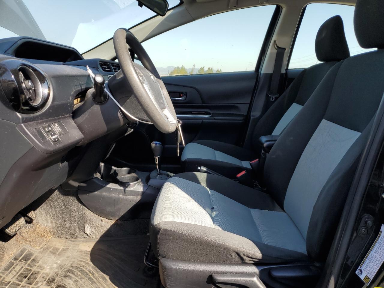 2016 Toyota Prius C VIN: JTDKDTB37G1121554 Lot: 82160985