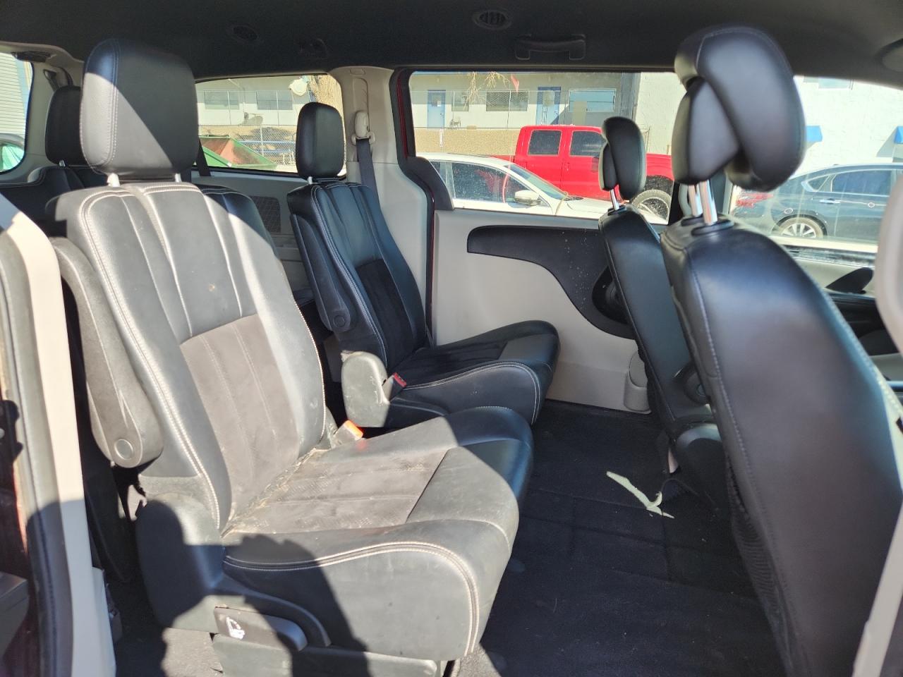 2017 Dodge Grand Caravan Sxt VIN: 2C4RDGCG2HR853000 Lot: 81190505