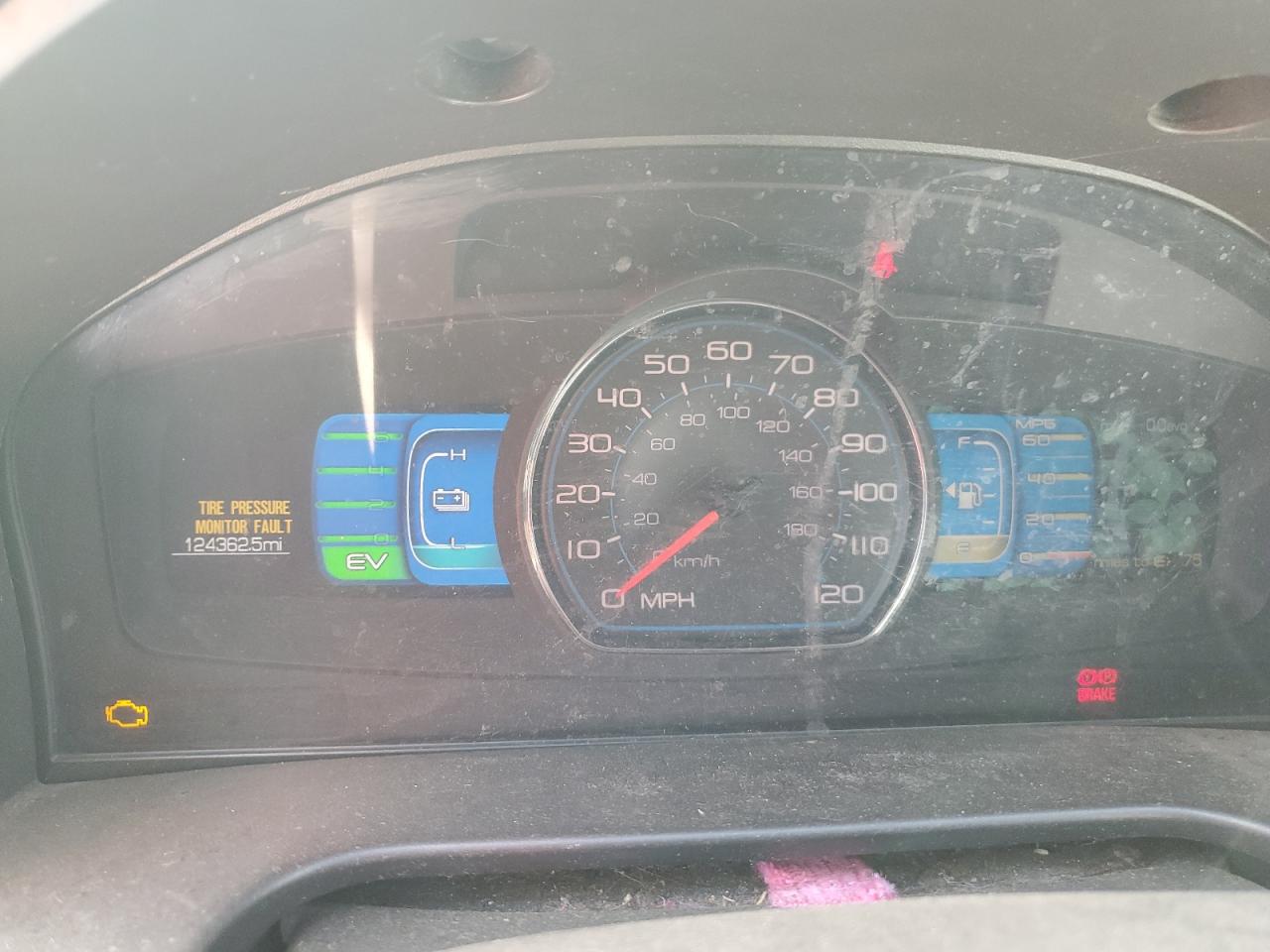 2010 Ford Fusion Hybrid VIN: 3FADP0L37AR372770 Lot: 81270625