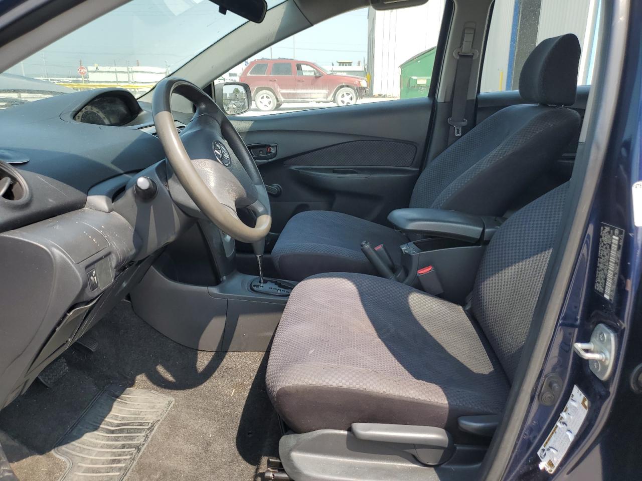 2007 Toyota Yaris VIN: JTDBT923871024613 Lot: 71727895