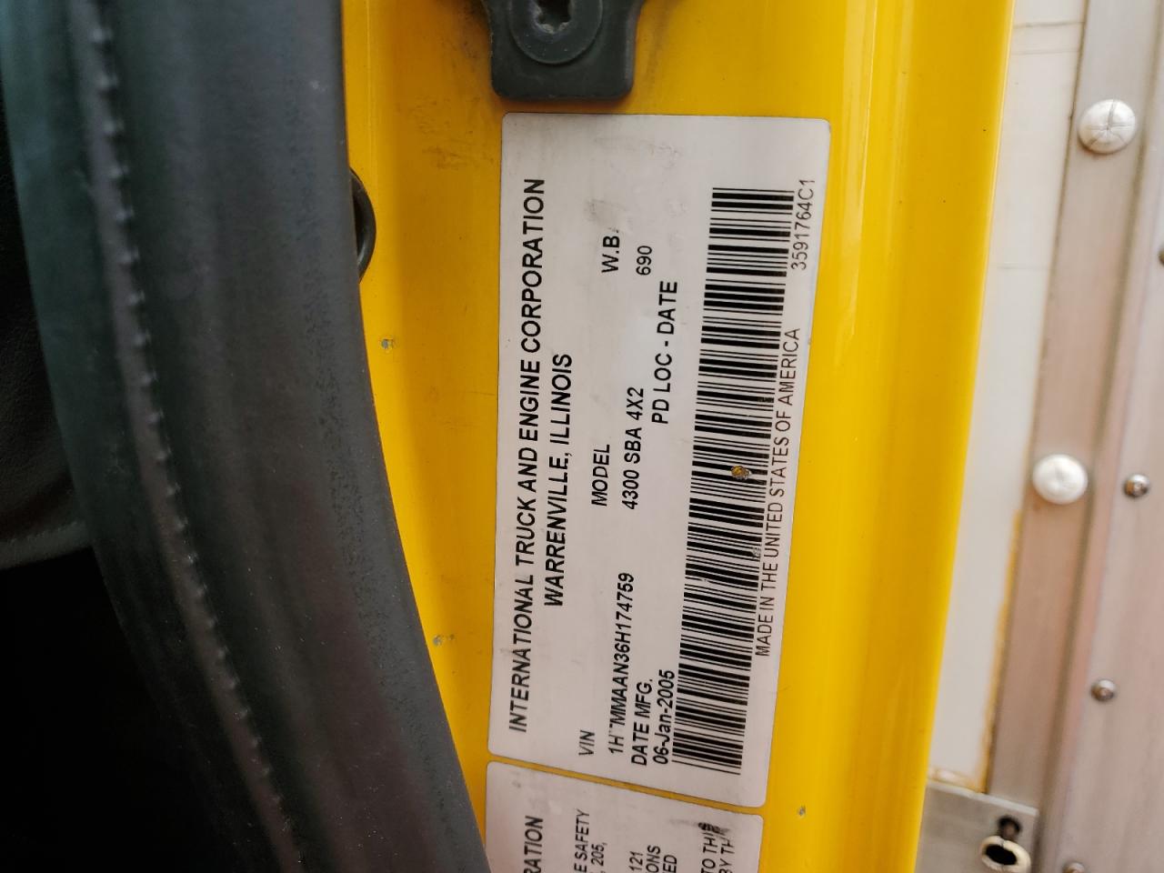 2006 International 4300 Box Truck VIN: 1HTMMAAN36H174759 Lot: 84795725