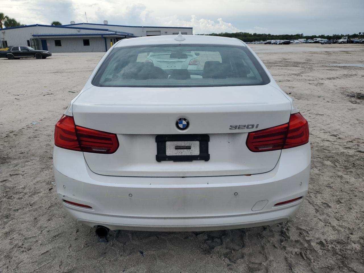 2017 BMW 320 I VIN: WBA8E1G53HNU13554 Lot: 80698265