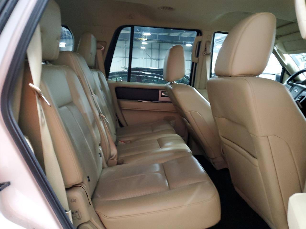 2016 Ford Expedition Xlt VIN: 1FMJU1JT3GEF50549 Lot: 83976305