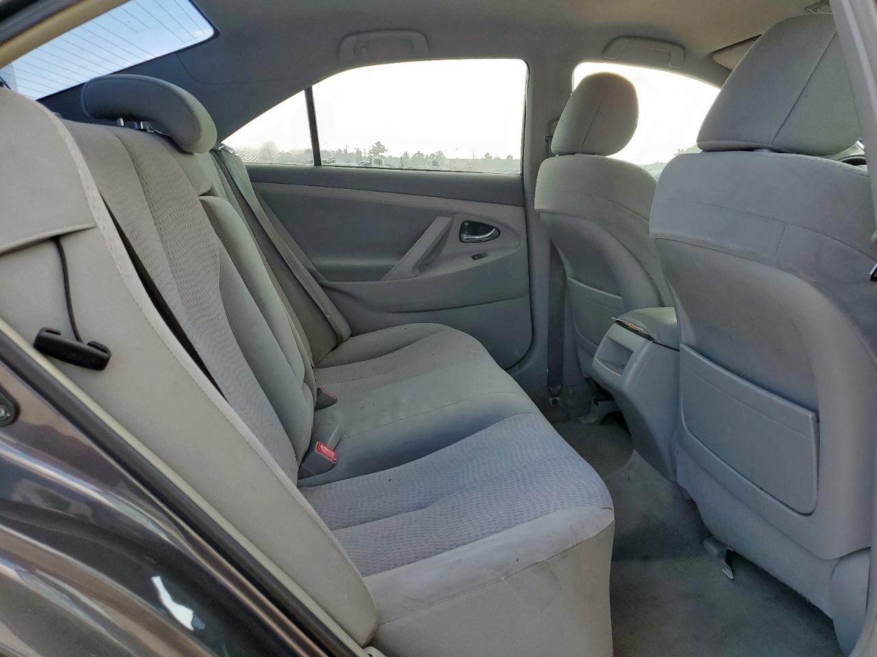 2011 Toyota Camry Base VIN: 4T4BF3EK1BR150988 Lot: 81912045