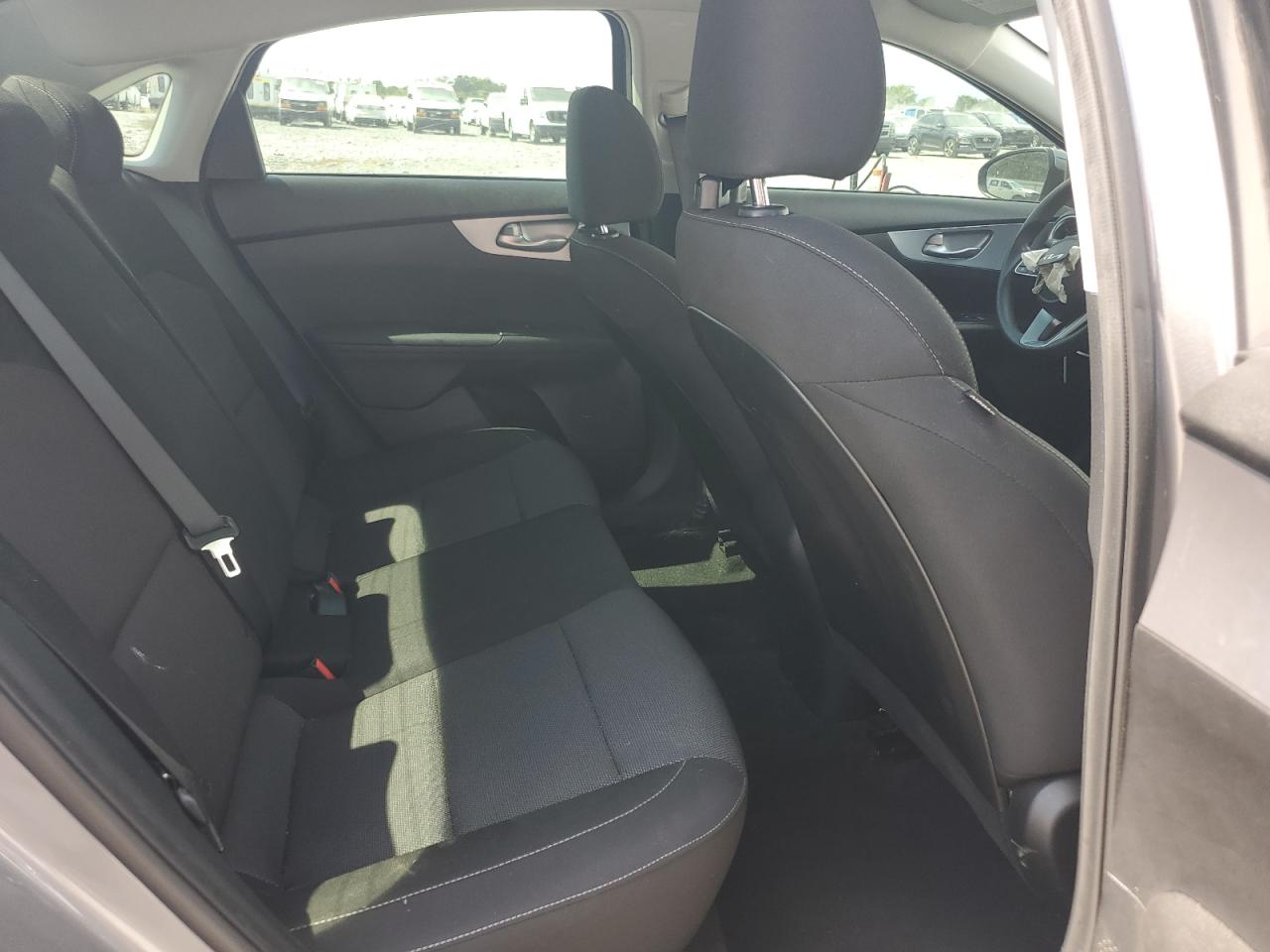 2023 Kia Forte Lx VIN: 3KPF24AD8PE631366 Lot: 71308715