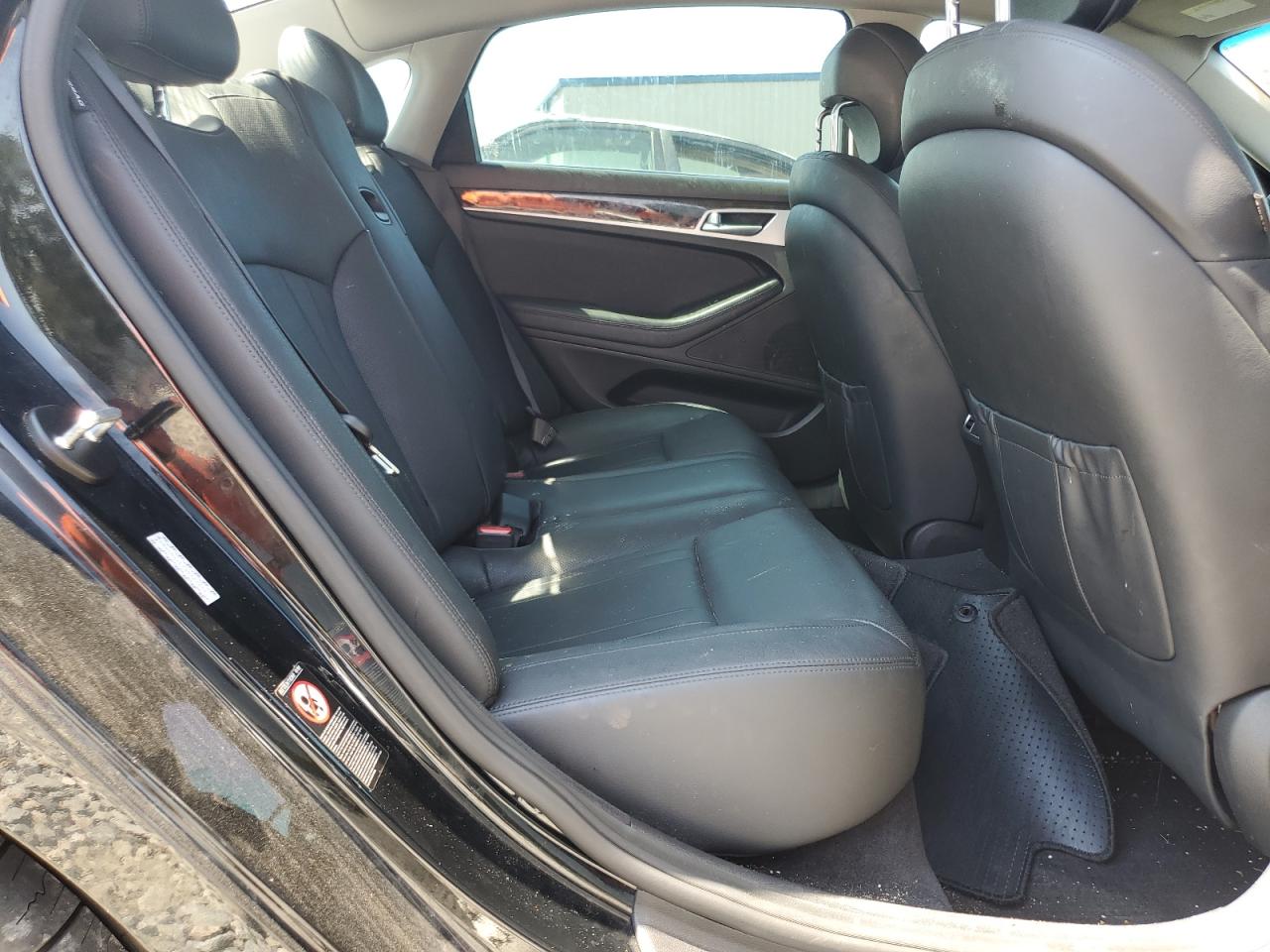 2016 Hyundai Genesis 3.8L VIN: KMHGN4JE1GU121054 Lot: 67601165