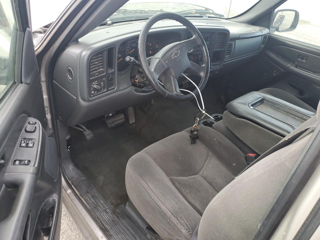 2005 Chevrolet Silverado C1500 VIN: 1GCEC19V35Z230734 Lot: 81776345