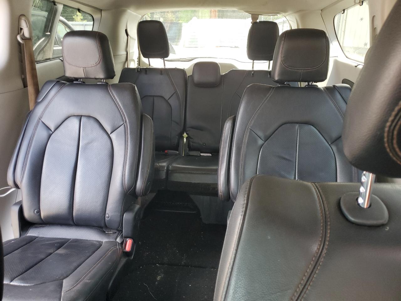 2018 Chrysler Pacifica Touring L VIN: 2C4RC1BGXJR119311 Lot: 80751415