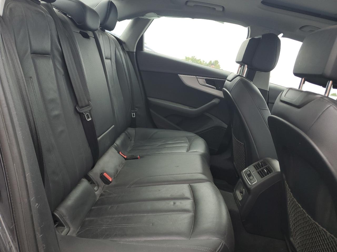 2017 Audi A4 Premium Plus VIN: WAUENAF40HN070584 Lot: 81552195