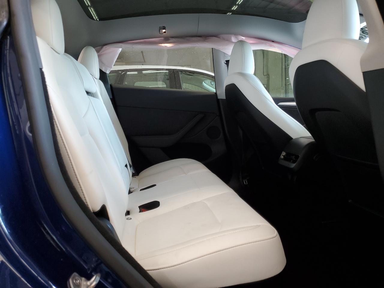 2024 Tesla Model Y VIN: 7SAYGDEF2RA269456 Lot: 81261395