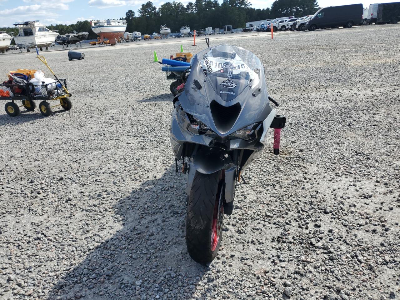 2025 Kawasaki Zx636 K silver null gasoline JKBZXJJ18SA018376 photo #3