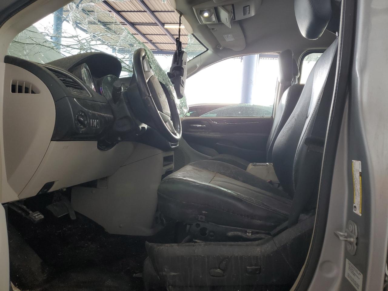 2015 Chrysler Town & Country Touring VIN: 2C4RC1BG0FR675926 Lot: 81073455