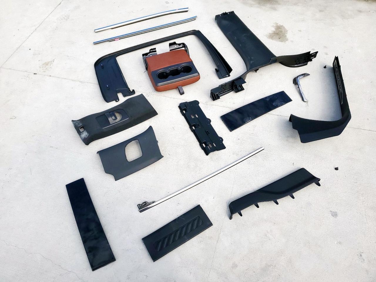 2024 GMC Sierra K1500 Denali Ultimate VIN: 1GTUUHELXRZ108013 Lot: 84579255