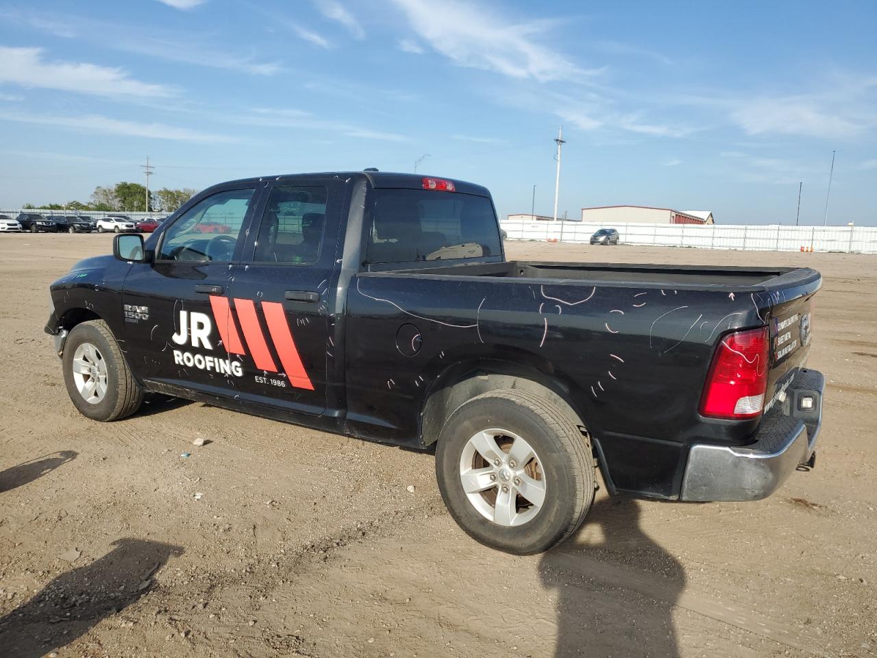 2019 Ram 1500 Classic Tradesman 1C6RR6FG5KS581434 photo #3