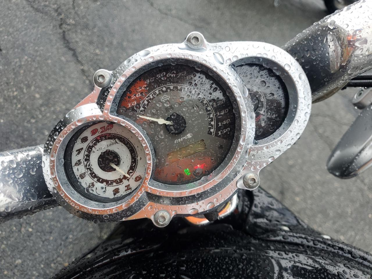 2011 Harley-Davidson Vrscf VIN: 1HD1HPH15BC805026 Lot: 83968915