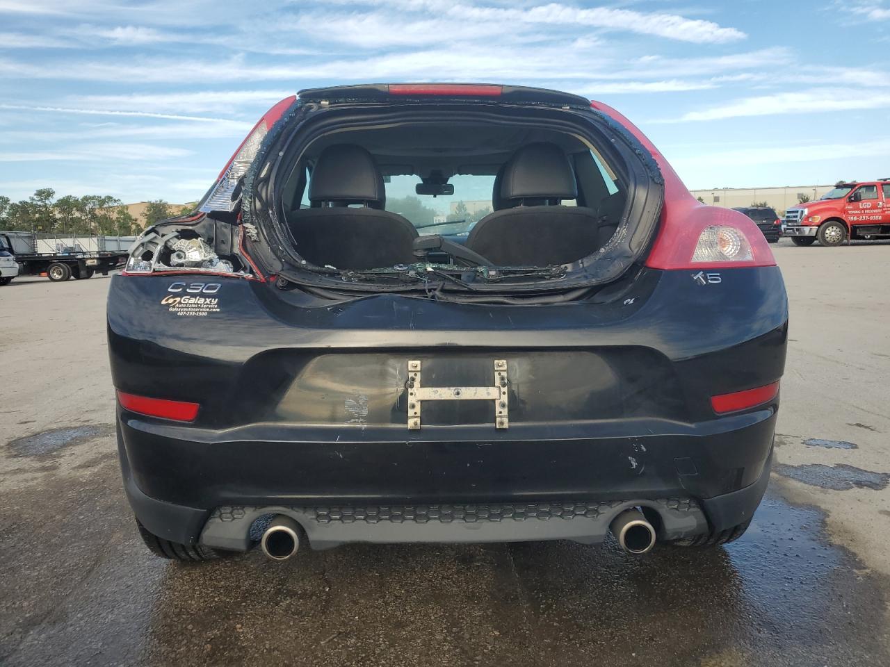 2011 Volvo C30 T5 VIN: YV1672MK5B2220989 Lot: 71689975