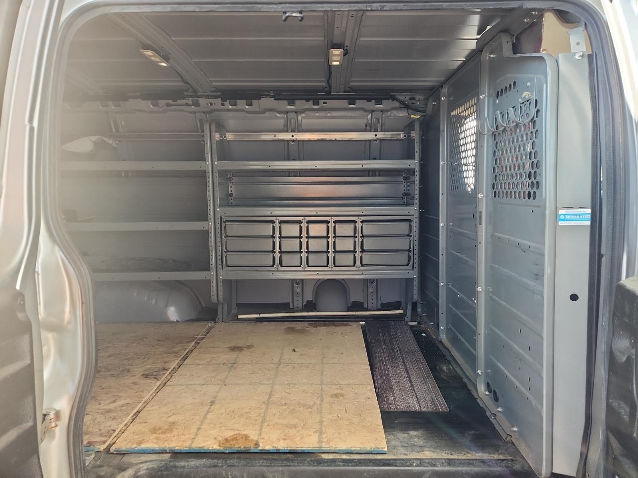 2017 Chevrolet Express G2500 VIN: 1GCWGAFF0H1311957 Lot: 84377285