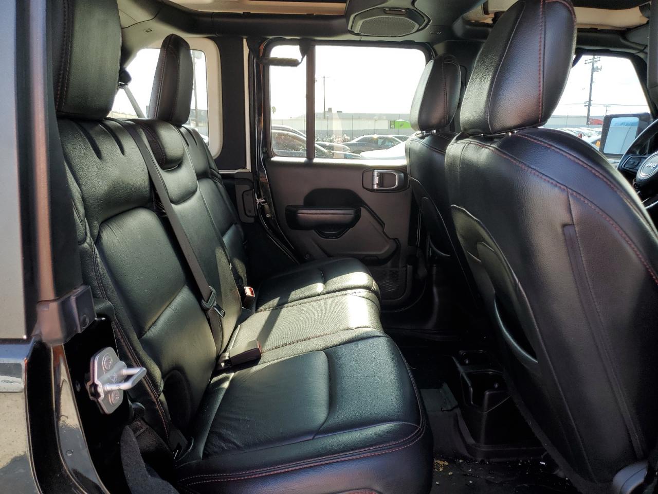 2018 Jeep Wrangler Unlimited Sport VIN: 1C4HJXDG3JW304406 Lot: 71862835