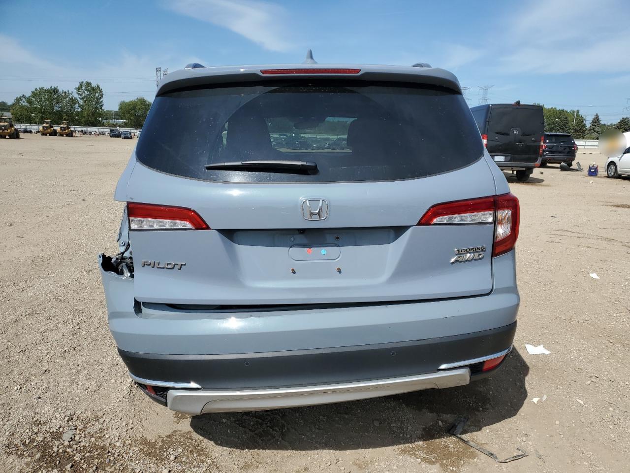 2022 Honda Pilot Touring VIN: 5FNYF6H68NB037772 Lot: 71996515