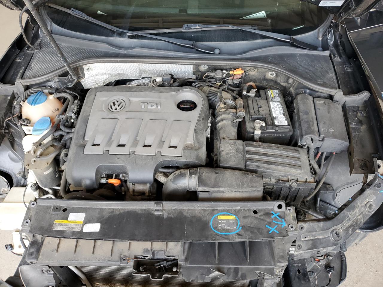 2013 Volkswagen Passat Sel VIN: 1VWCN7A30DC136176 Lot: 70900325