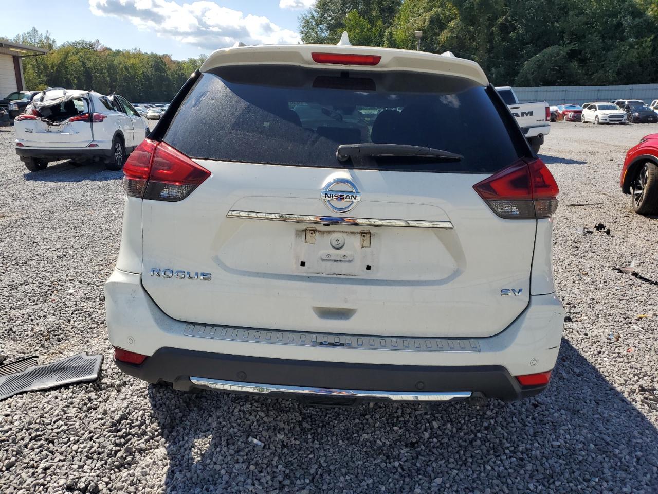 2019 Nissan Rogue S VIN: 5N1AT2MT5KC769280 Lot: 83878695