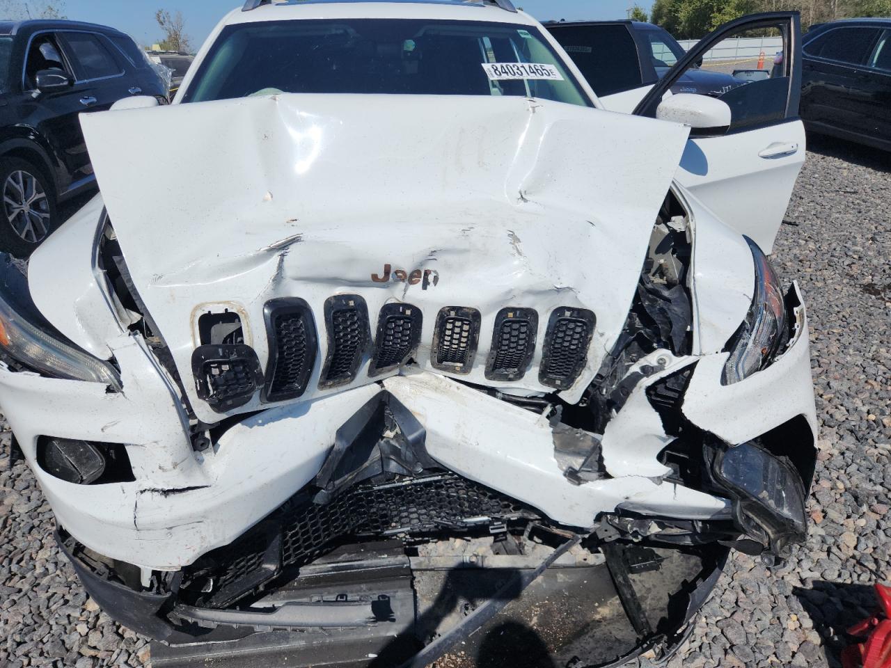 2015 Jeep Cherokee Latitude VIN: 1C4PJMCBXFW776352 Lot: 84031465