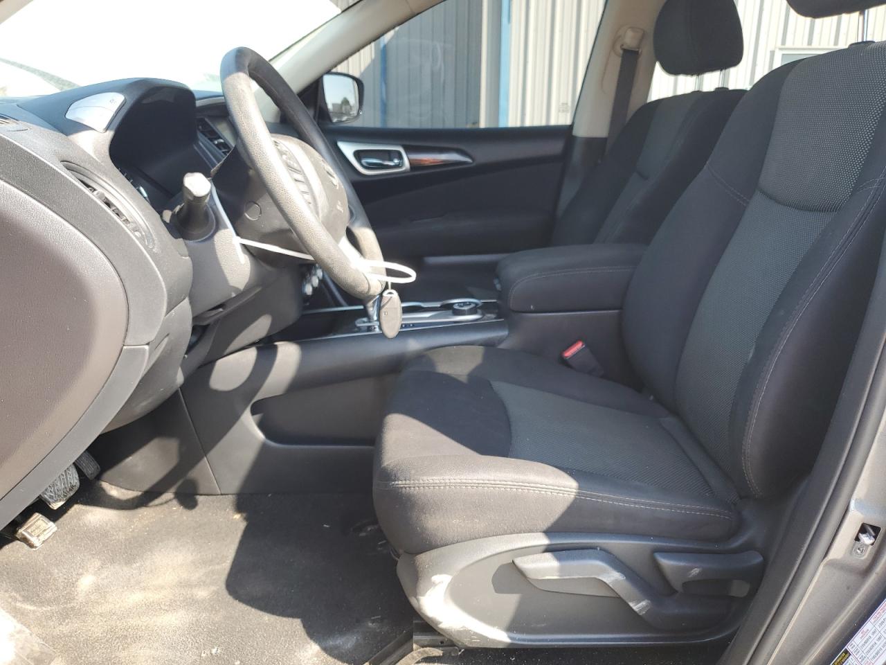 2017 Nissan Pathfinder S VIN: 5N1DR2MM8HC670787 Lot: 80729695