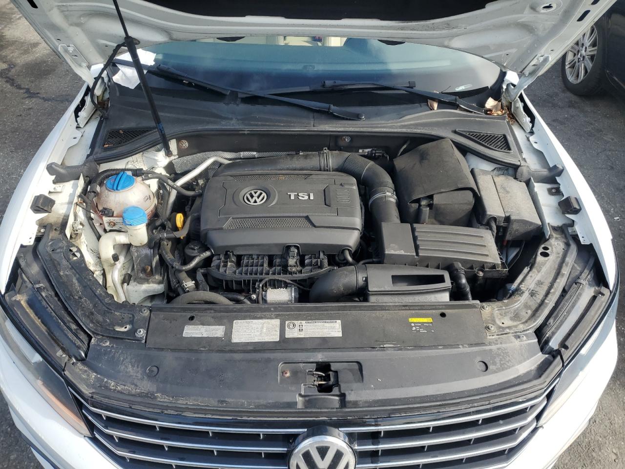 2017 Volkswagen Passat Se VIN: 1VWBT7A36HC032105 Lot: 68202335