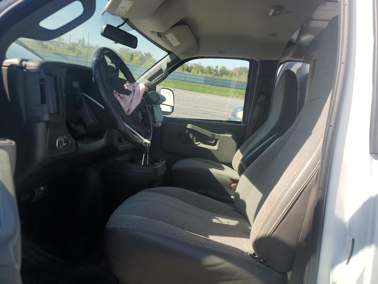 2020 GMC Savana G2500 VIN: 1GTW7AFG3L1182565 Lot: 82119885