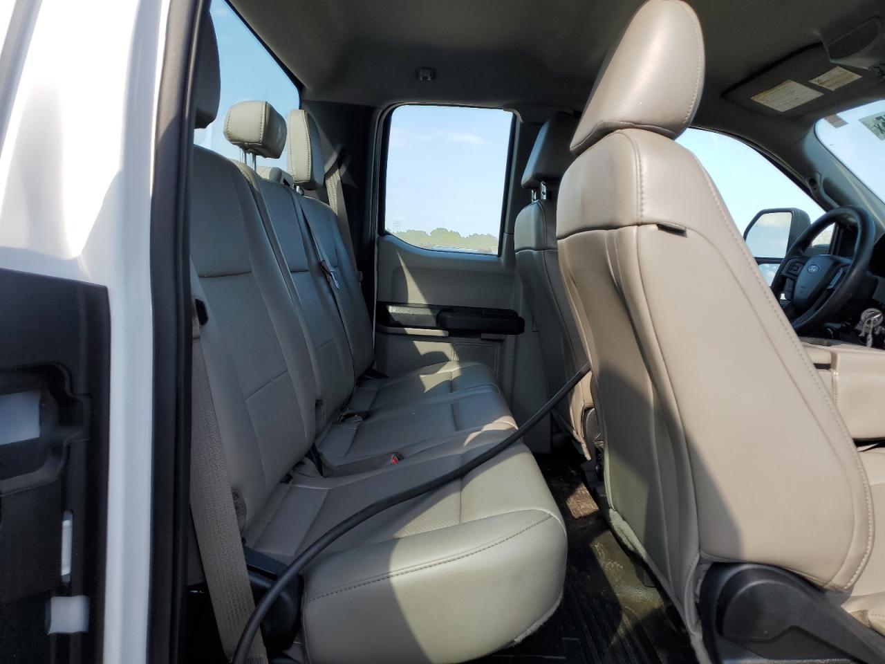 2017 Ford F350 Super Duty VIN: 1FT8X3BT4HEE69243 Lot: 82053355