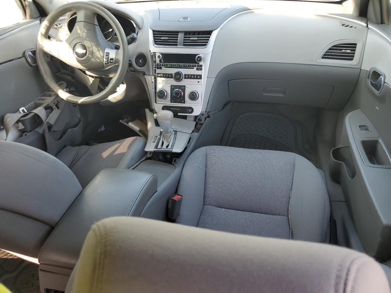 2010 Chevrolet Malibu Ls VIN: 1G1ZA5EB6A4101719 Lot: 82075885