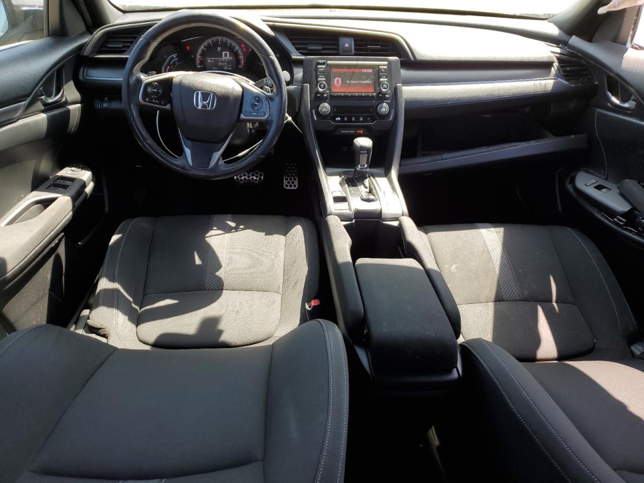 2018 Honda Civic Sport VIN: SHHFK7H40JU419679 Lot: 81956835