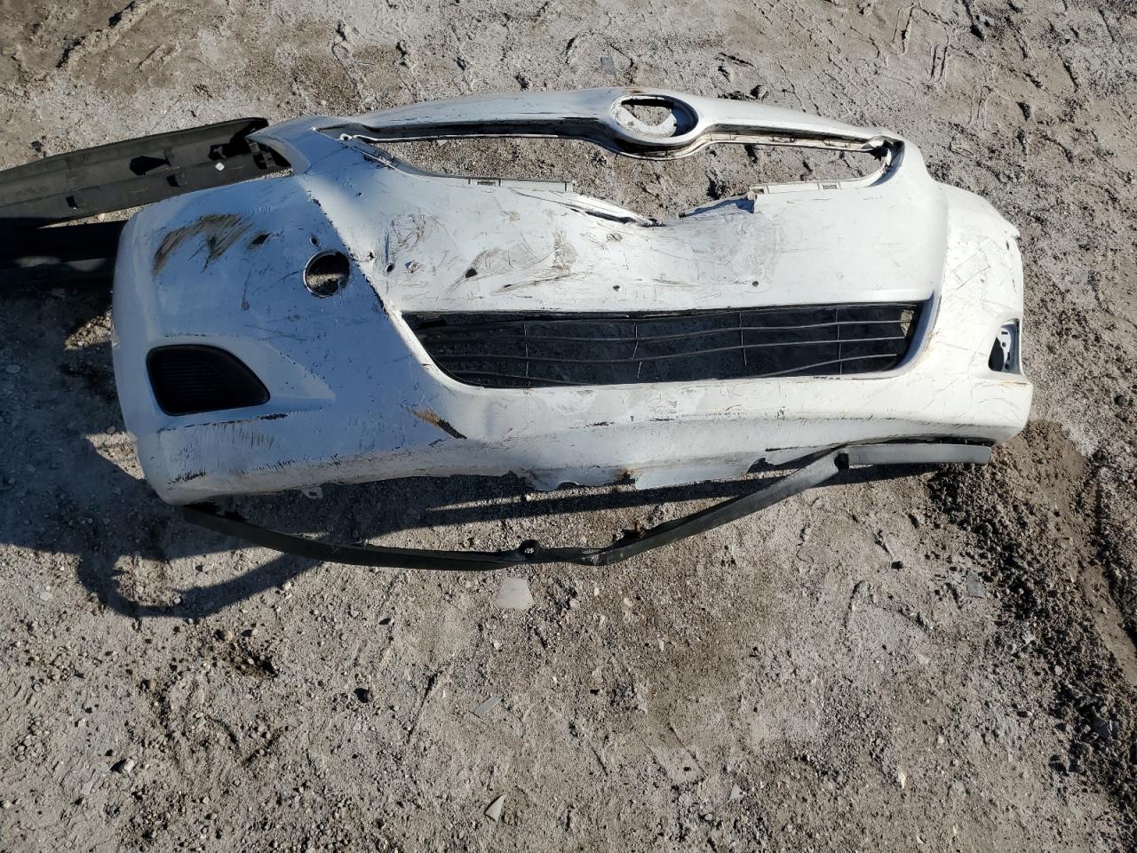 2008 Toyota Yaris VIN: JTDBT923781261496 Lot: 84194445