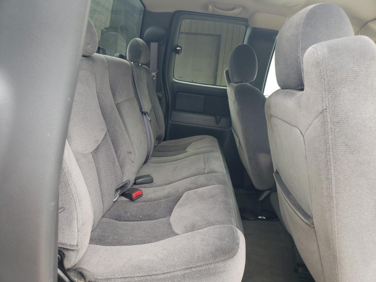 2006 GMC Sierra K2500 Heavy Duty VIN: 1GTHK29D06E220331 Lot: 83905825