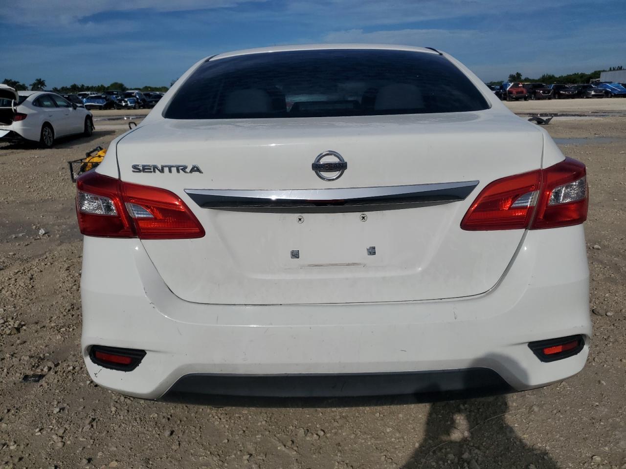 2016 Nissan Sentra S VIN: 3N1AB7AP3GY250533 Lot: 81030455