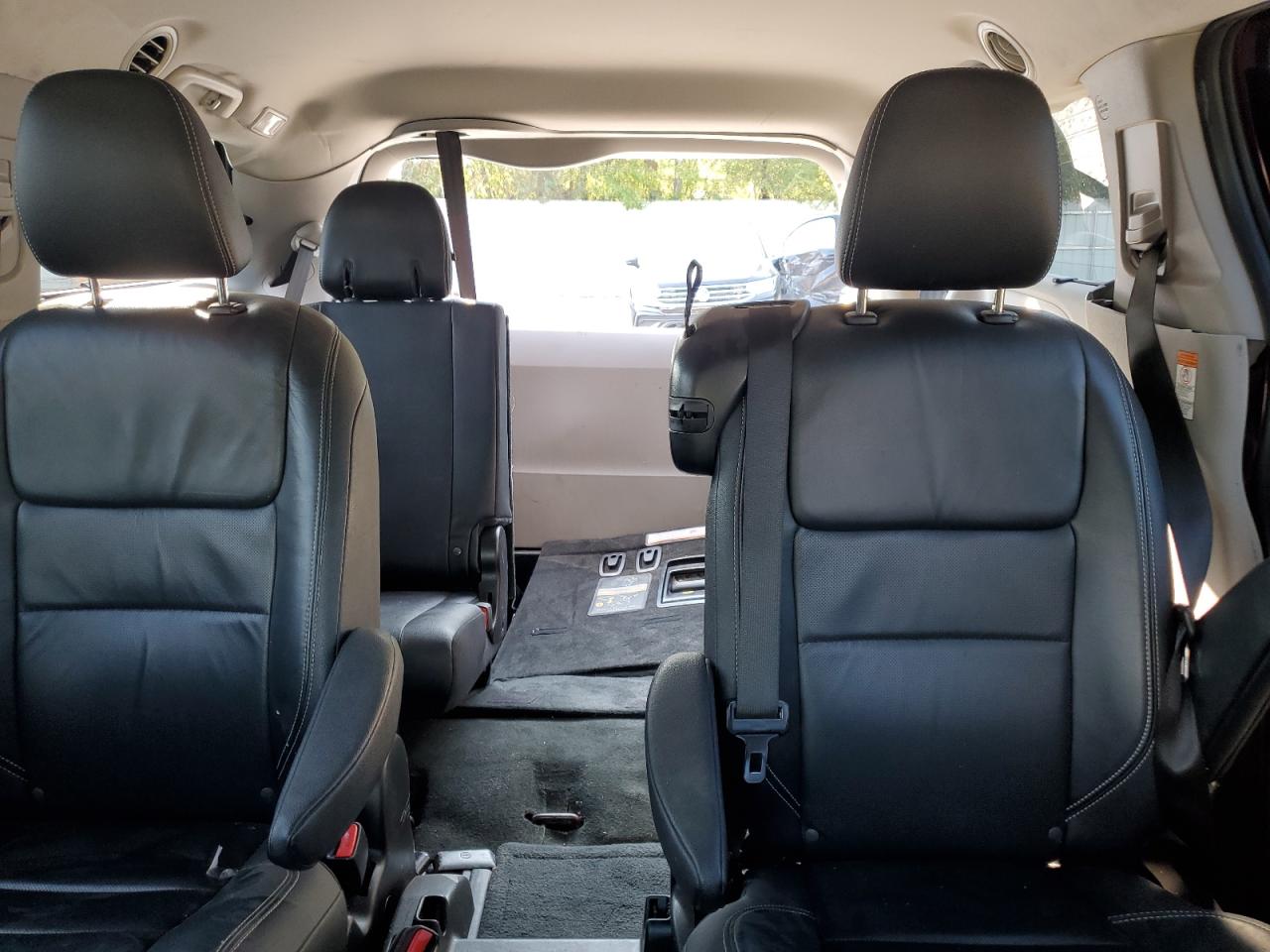 2016 Toyota Sienna Se VIN: 5TDXK3DC0GS726608 Lot: 81816605