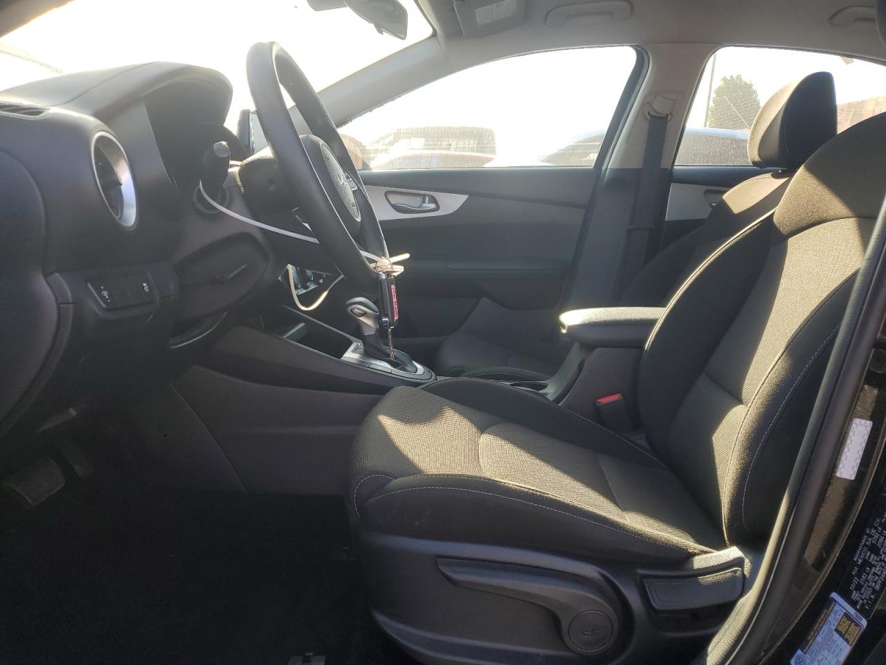 2023 Kia Forte Lx VIN: 3KPF24AD3PE557581 Lot: 84379935