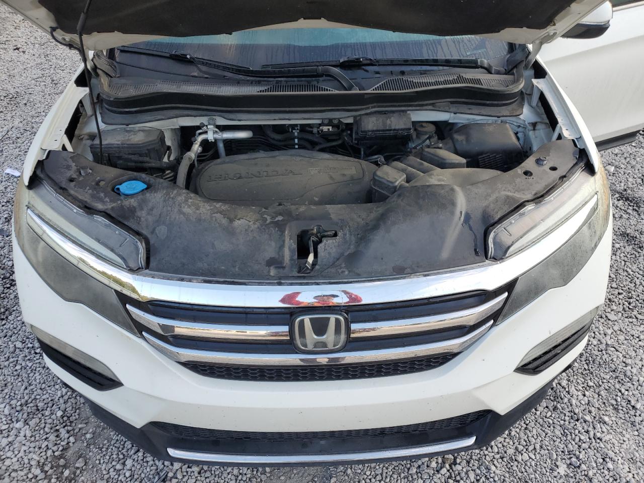 2018 Honda Pilot Touring VIN: 5FNYF6H9XJB011517 Lot: 80257315